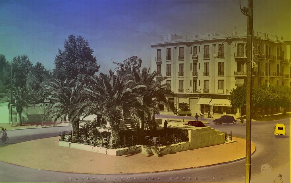 Sidi-bel-abbes 519- Monument aux morts.jpg